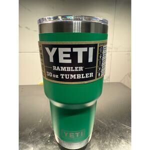 NWT YETI Rambler 30 oz Tumbler with MagSlider Lid – Verde Green